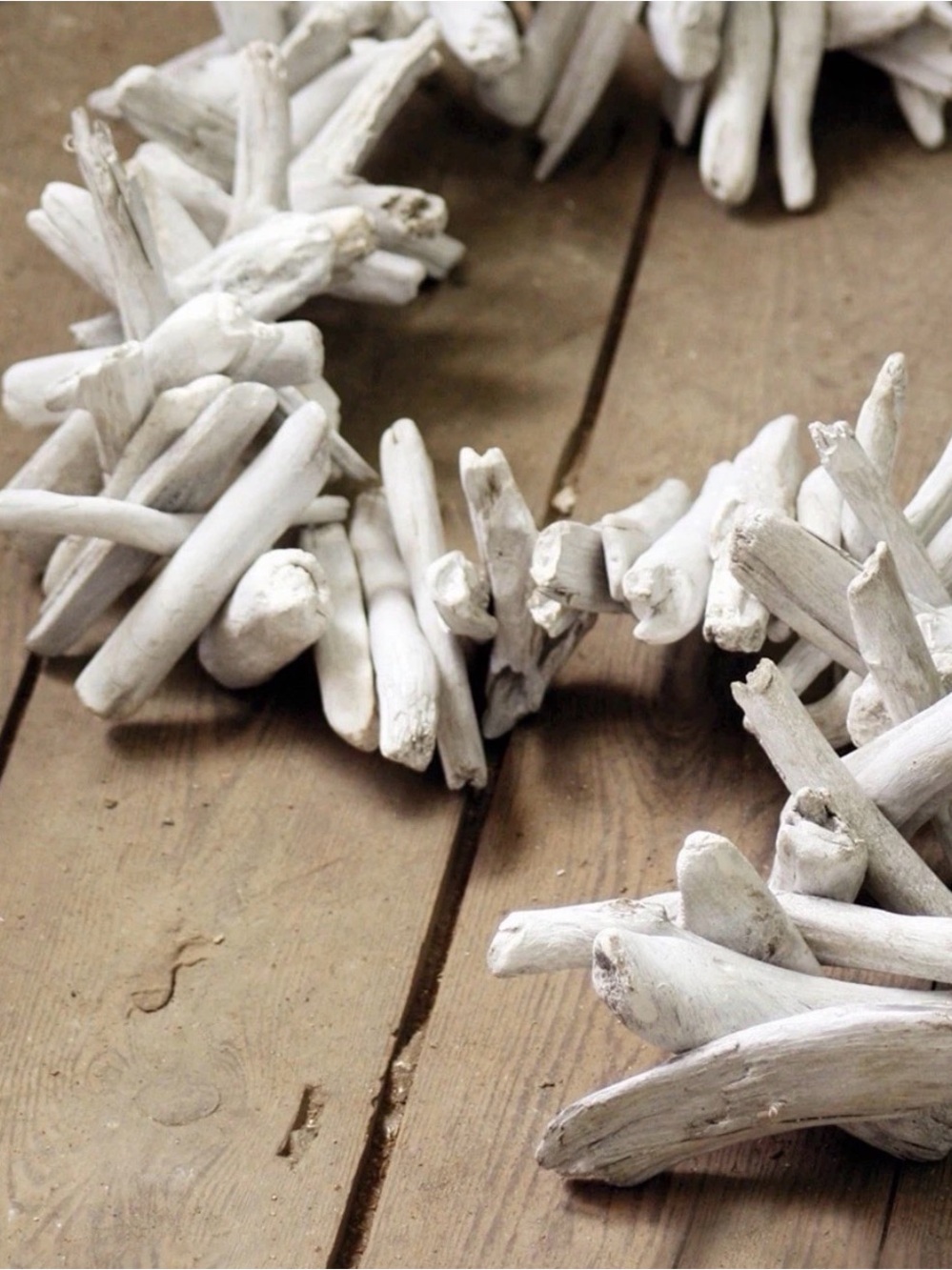Out Of Stock Pottery Barn White Washed Driftwood Garland 72"